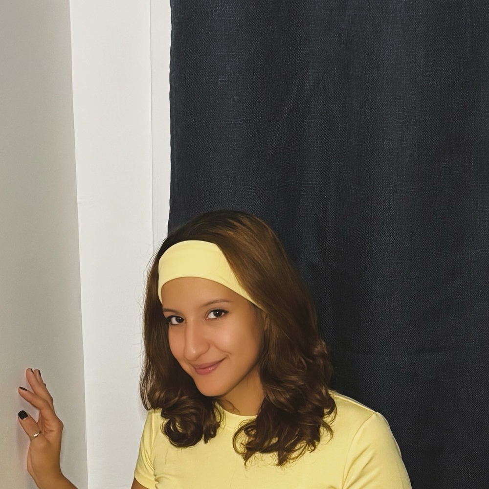 Meet your Posher, Hajar